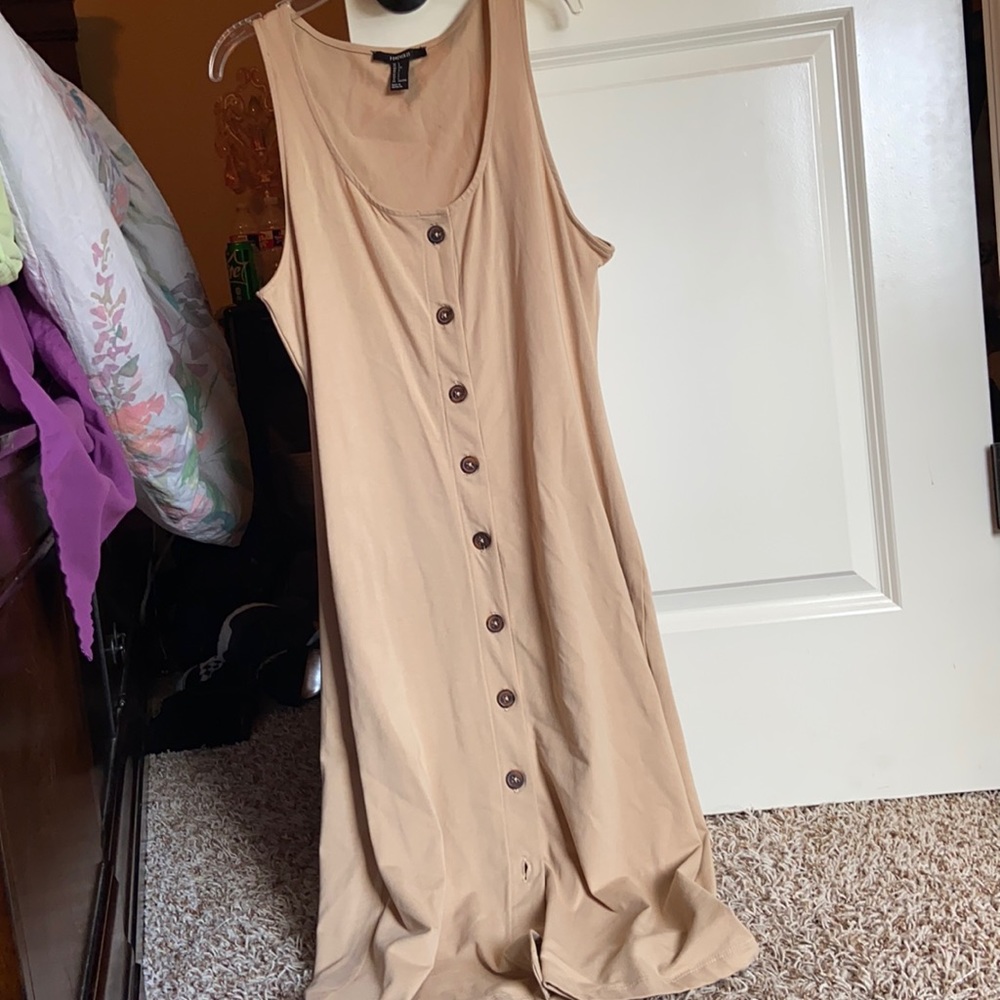 Tan/ no sleeves/ dress